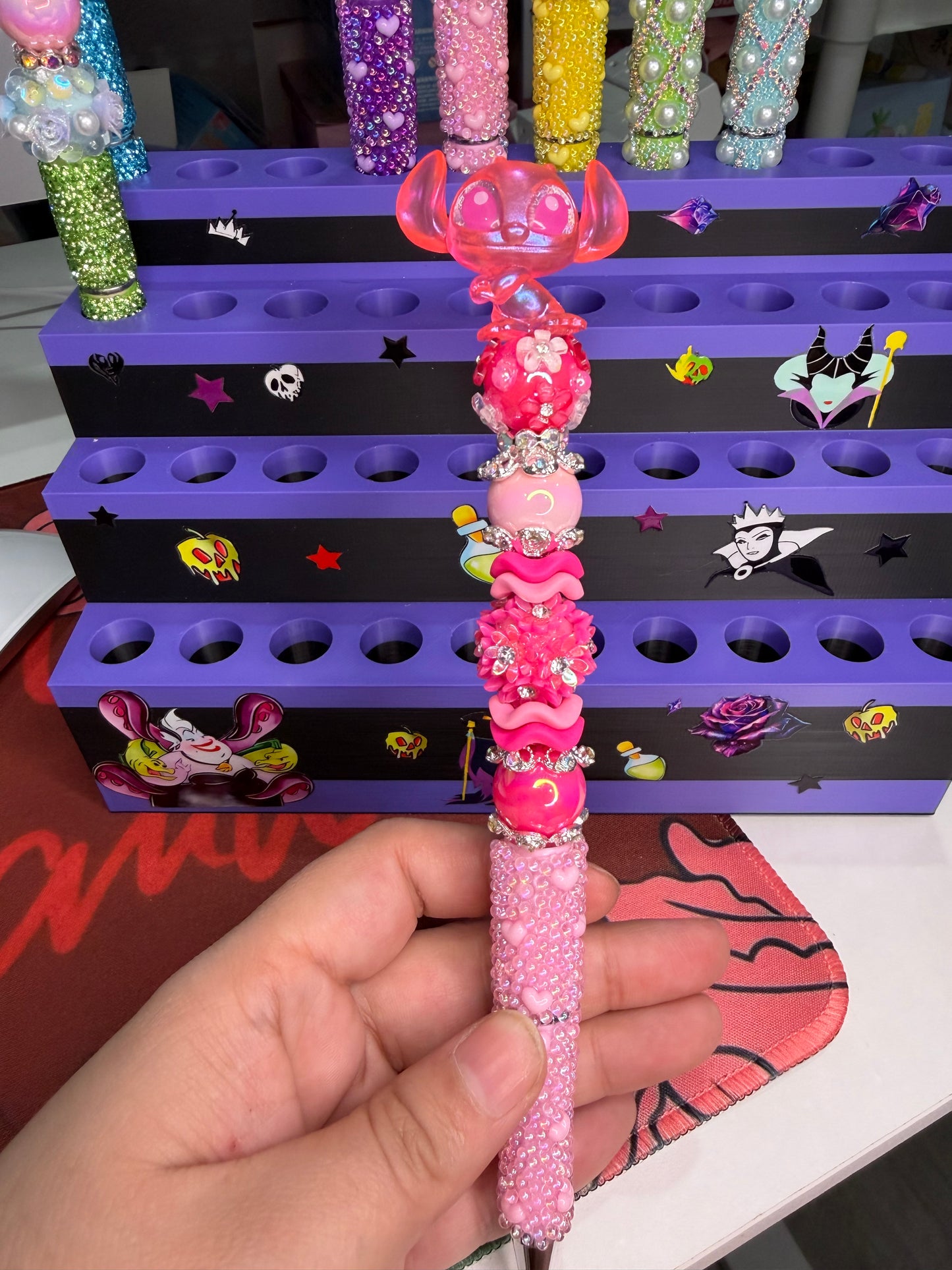 #24 Angel Easter Pen